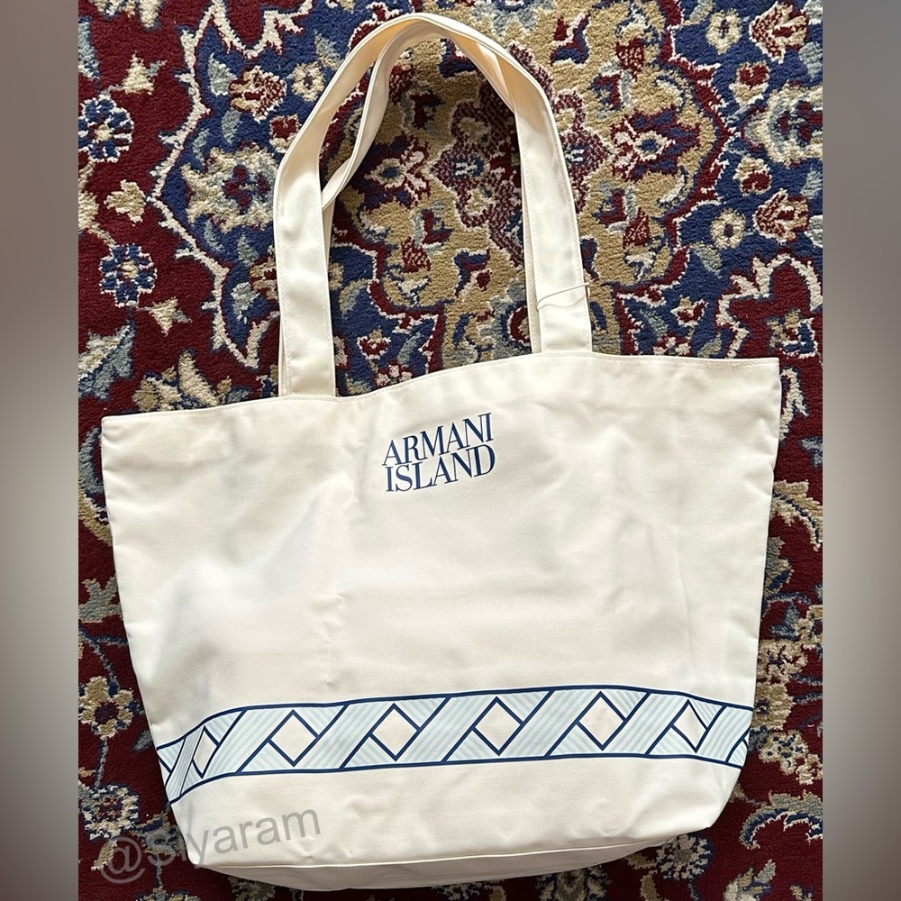 Giorgio Armani island tote - Picture 4 of 7